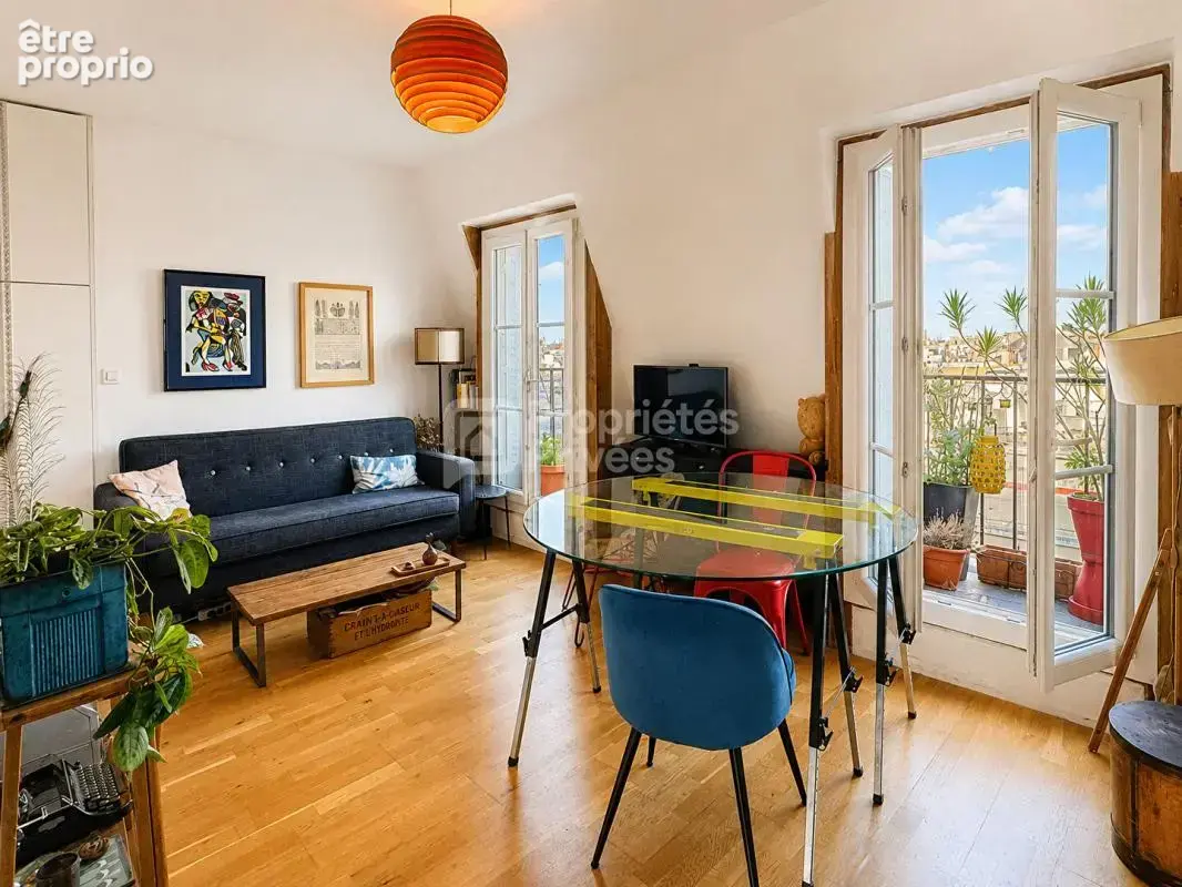 75009 PARIS - Quartier Martyrs-Lorette-Cadet- Appartement lumineux, traversant avec 6  balcons et belle vue - photo 2