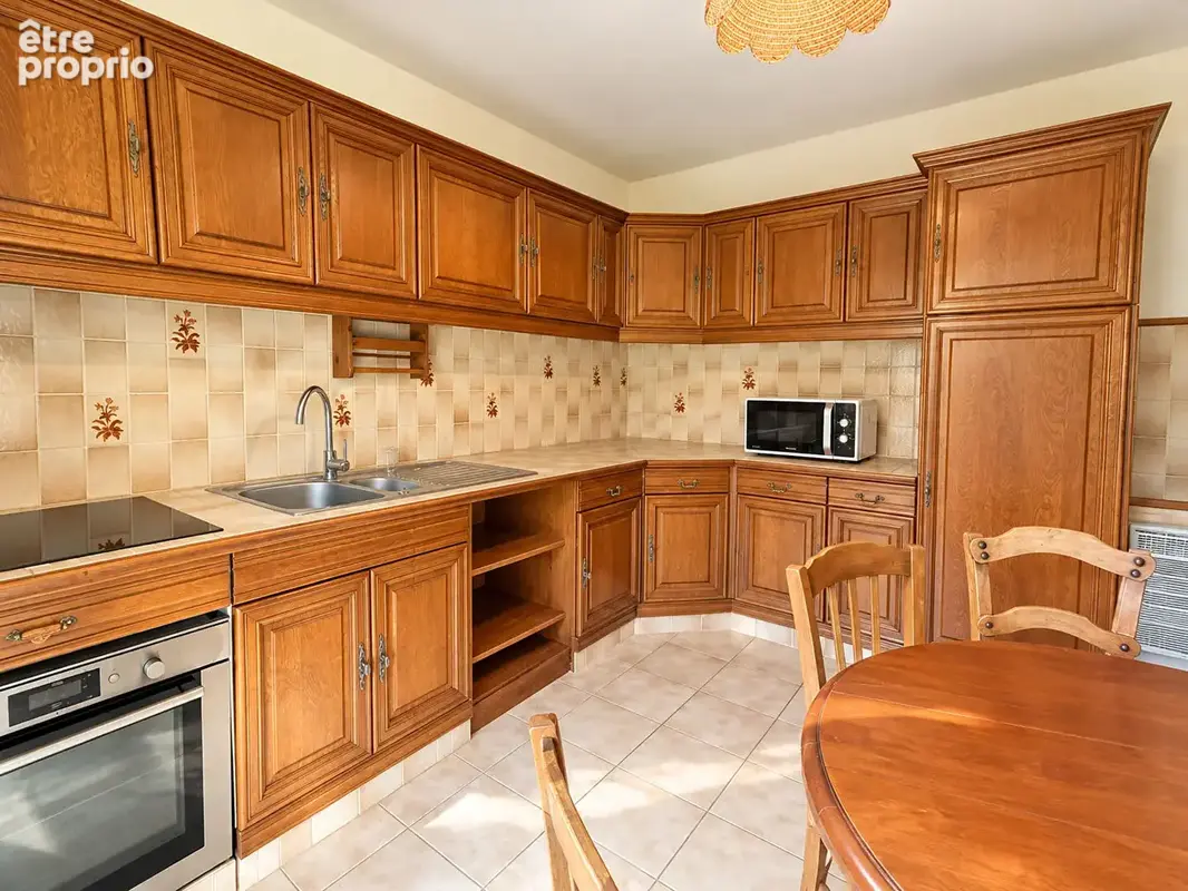 **Proche Du Port ** Maison 4 pièces avec 3 Chambres ** Garage** (83430) SAINT -MANDRIER -SUR-MER** - photo 7