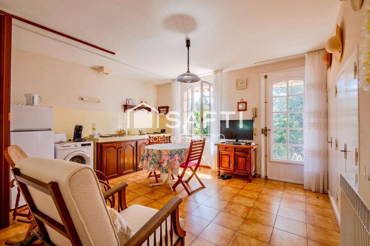 Photo 5 - Maison à LA MOLE