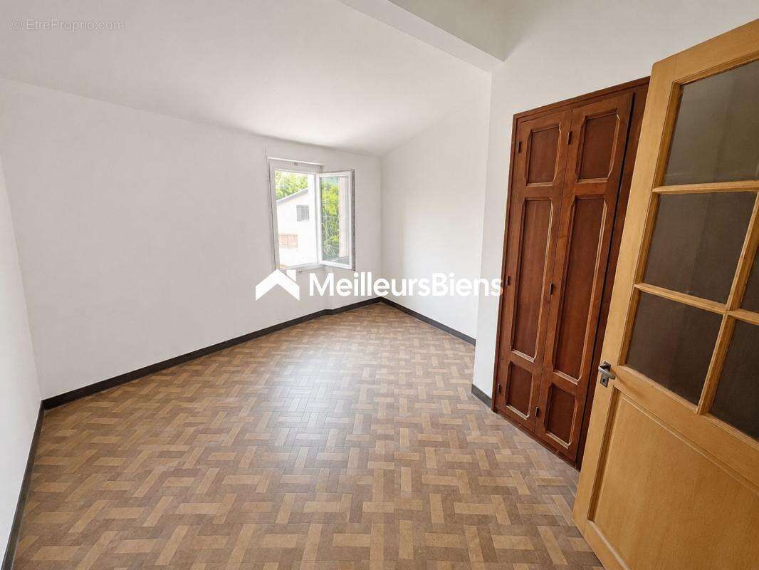 Maison de village de type T4/T5 155 m2, avec petite cour extérieure - photo 14