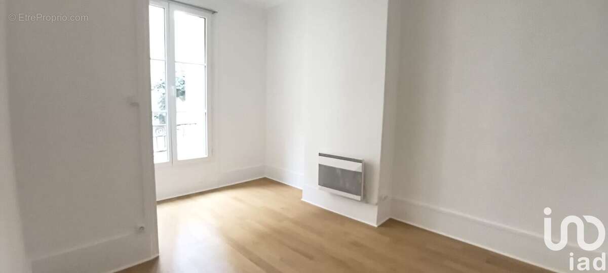 Photo 2 - Appartement à PARIS-19E