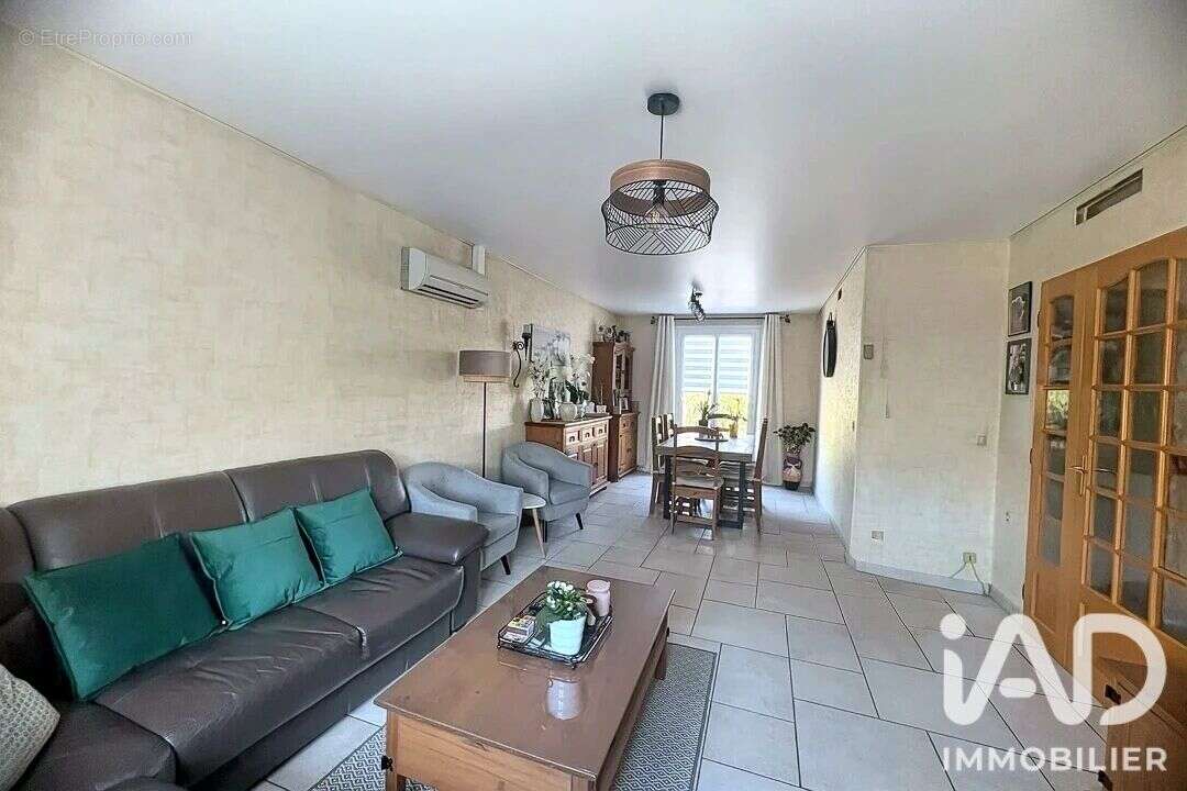 Photo 3 - Maison à PARON
