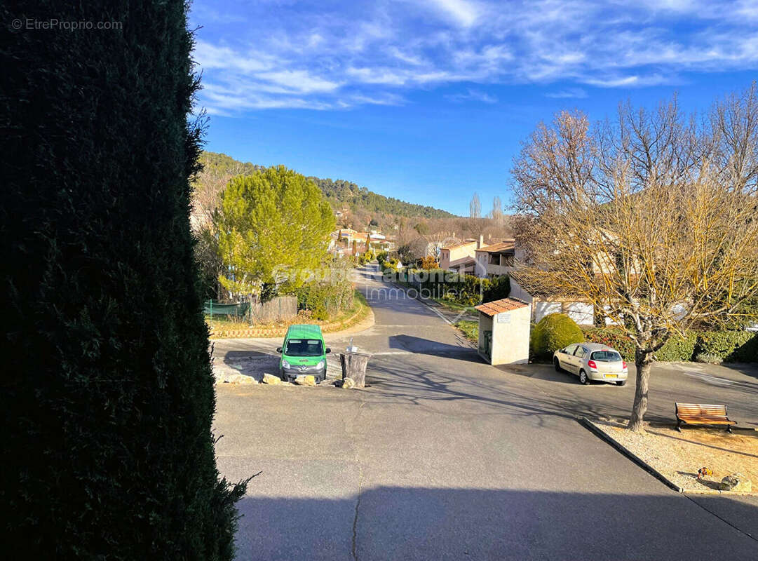 Appartement à GREOUX-LES-BAINS