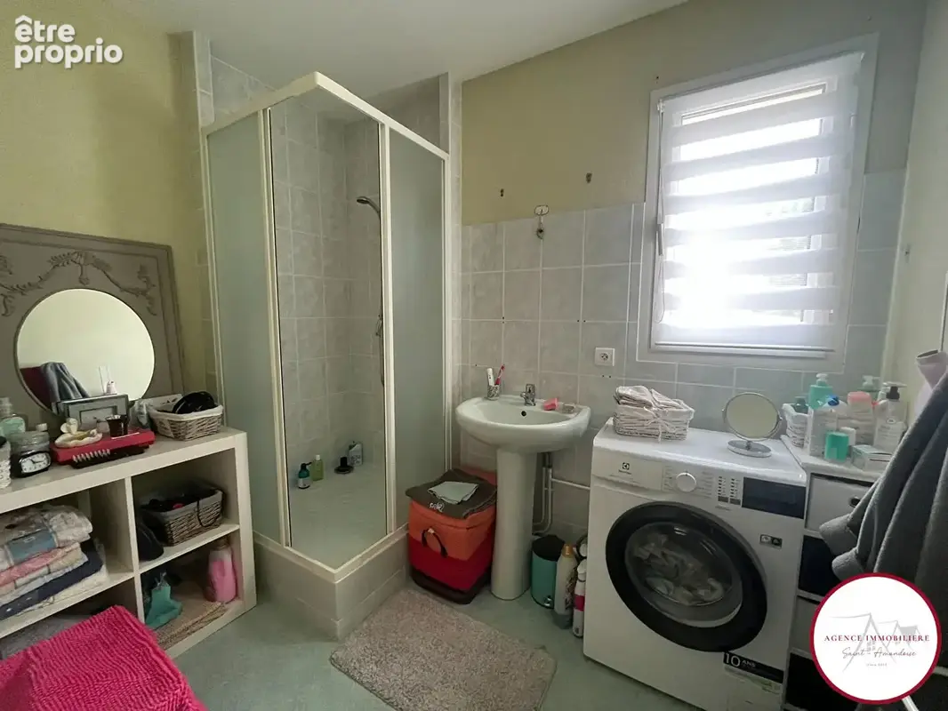Appartement T3 lumineux avec ascenseur et parking -Saint-Amand-Montrond centre-ville - photo 11