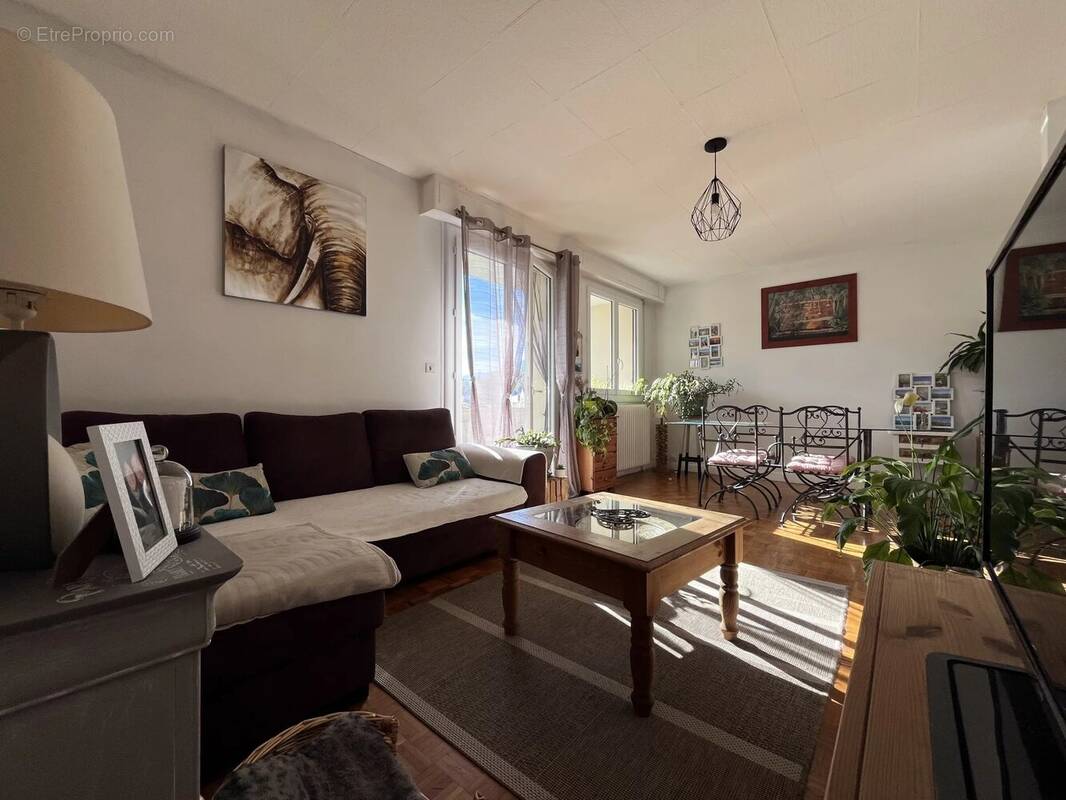 Appartement à AIX-LES-BAINS