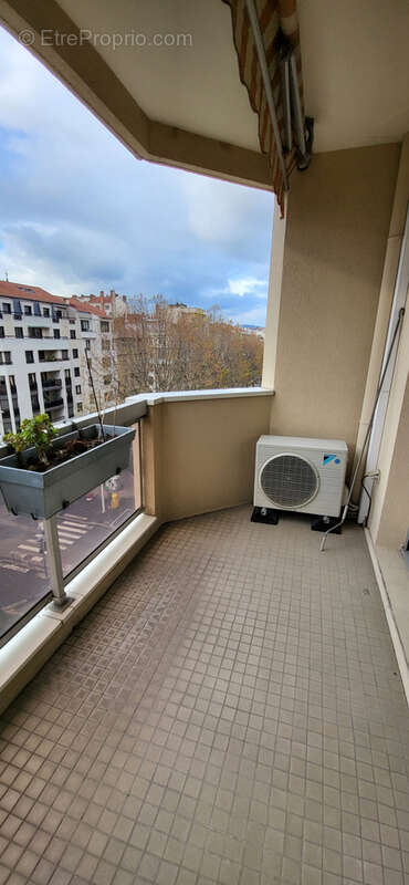 Appartement à LYON-6E