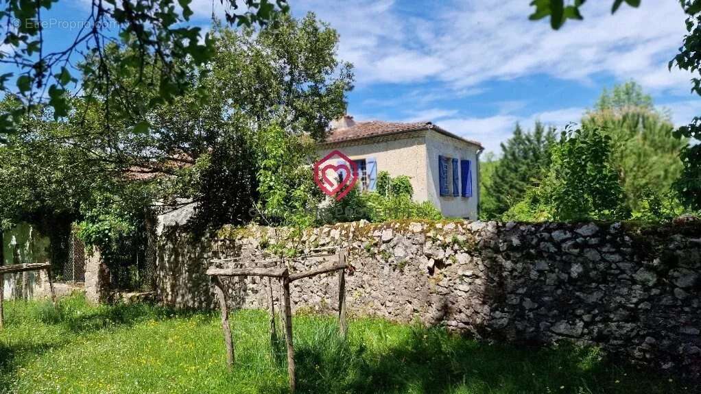 Maison à LE MAS-D'AZIL