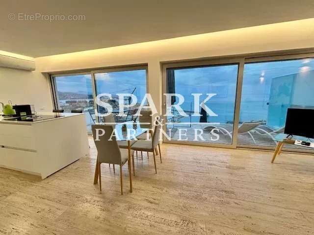 Appartement à CAP-D'AIL