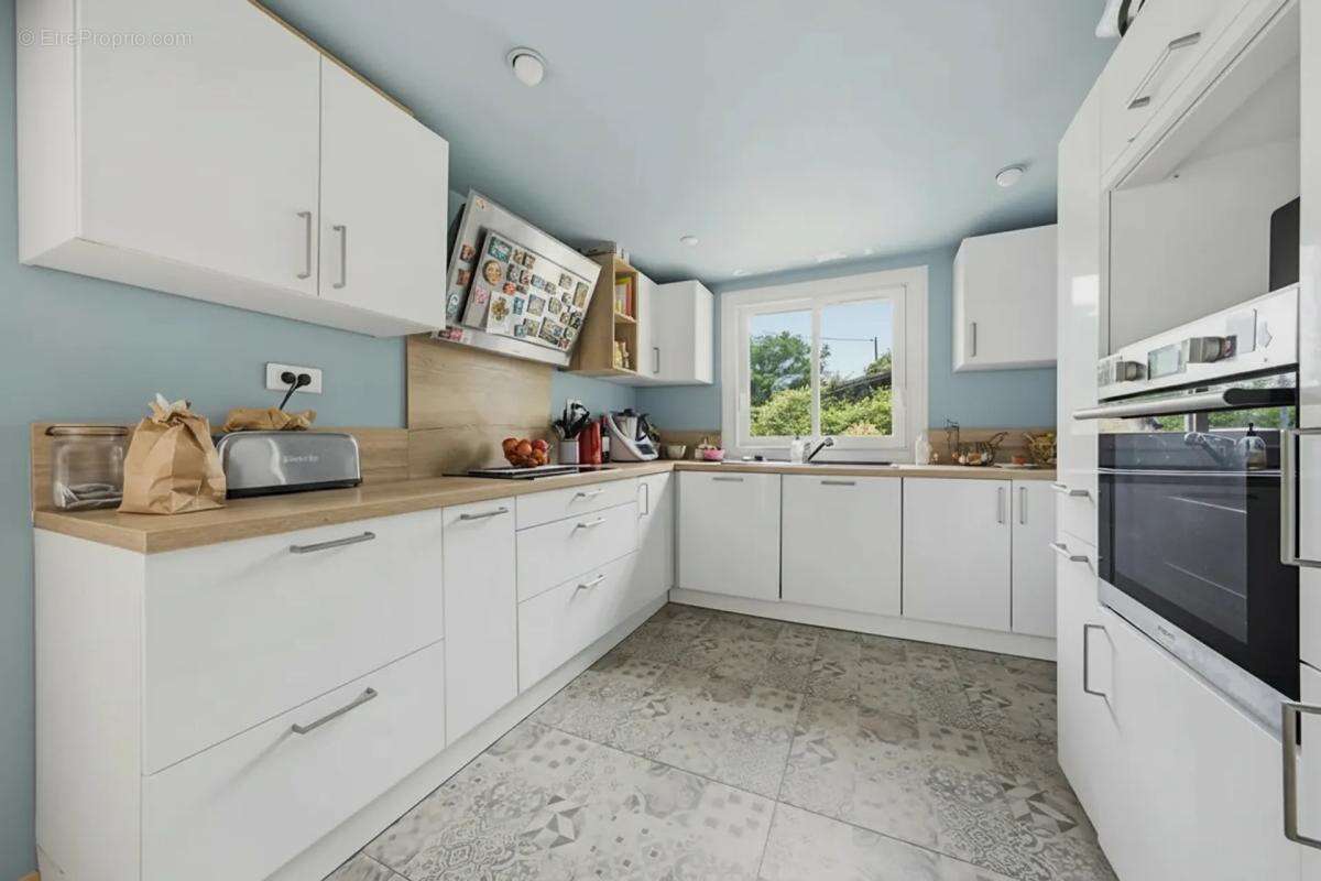 Maison de 6 pièces de 160 m² à Izon - photo 3