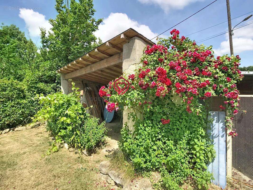 Maison à PEYREFITTE-SUR-L'HERS