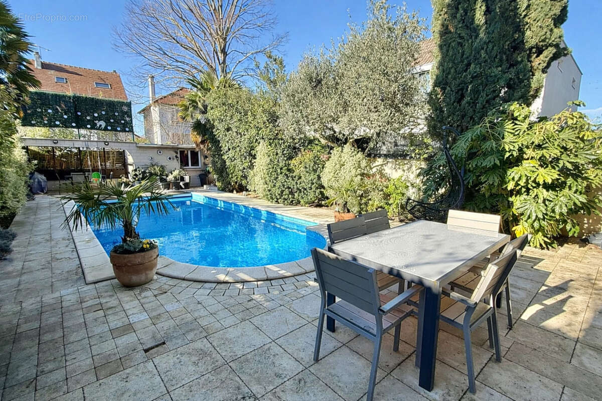 Maison à ENGHIEN-LES-BAINS