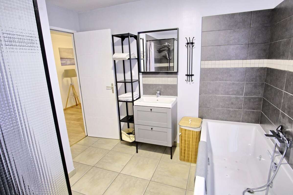 Maison à LANGRUNE-SUR-MER