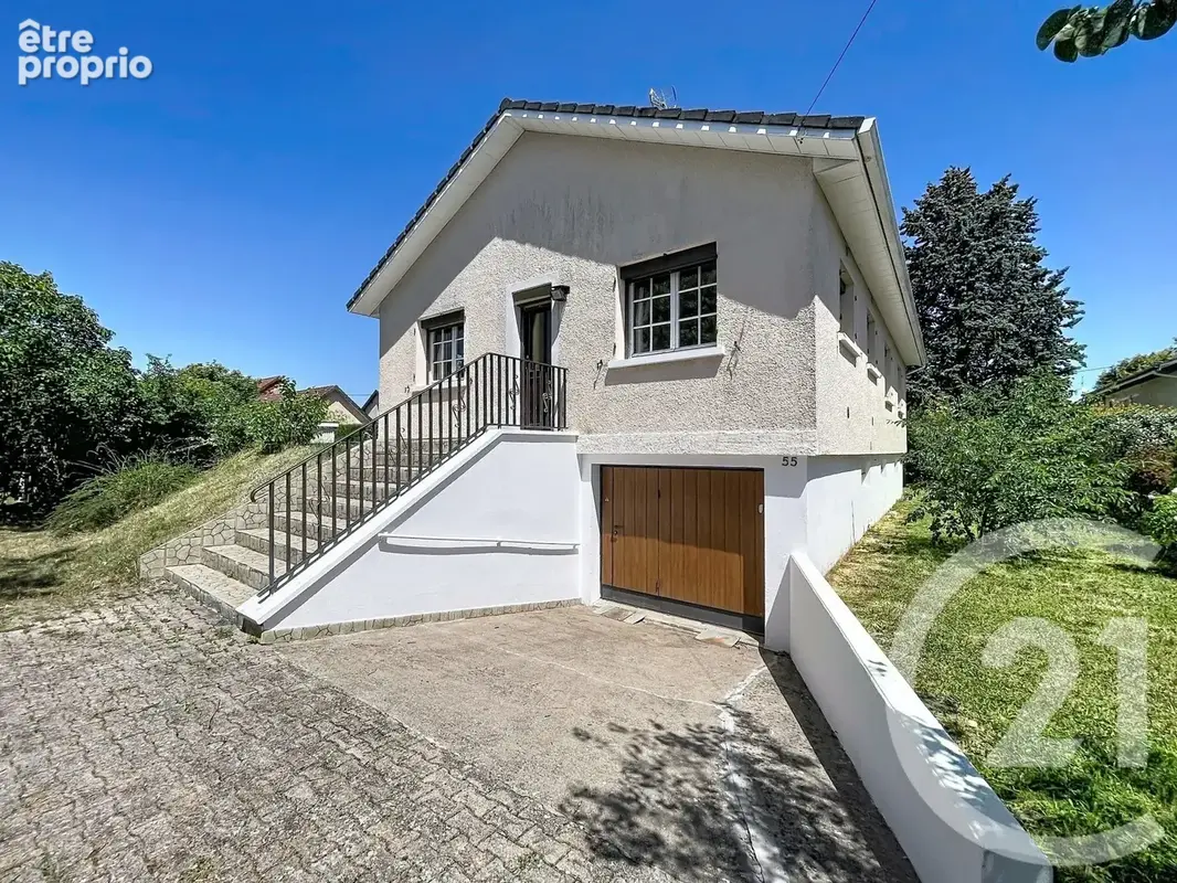 Maison à LONGVIC