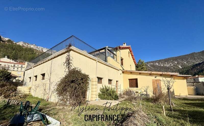 Appartement à SERRES