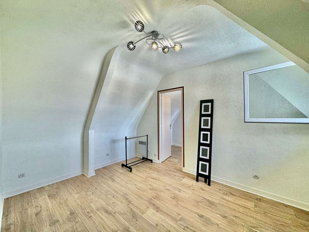 Maison Ploemeur 4 Chambres  Terrain 420 m² PROXMITE IMMEDIATE DE LA PLAGE - photo 5