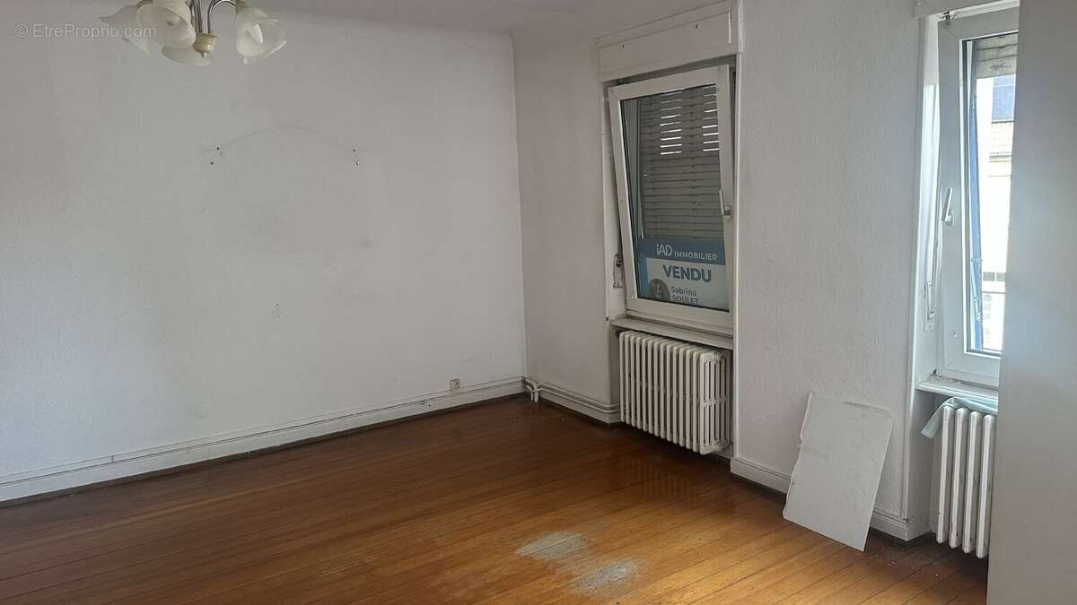 Appartement 150 m² à Hundling  - photo 4