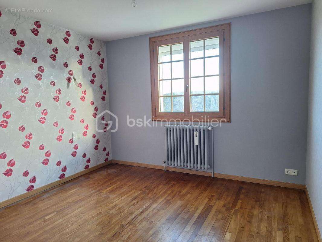 Maison à LE TEILLEUL