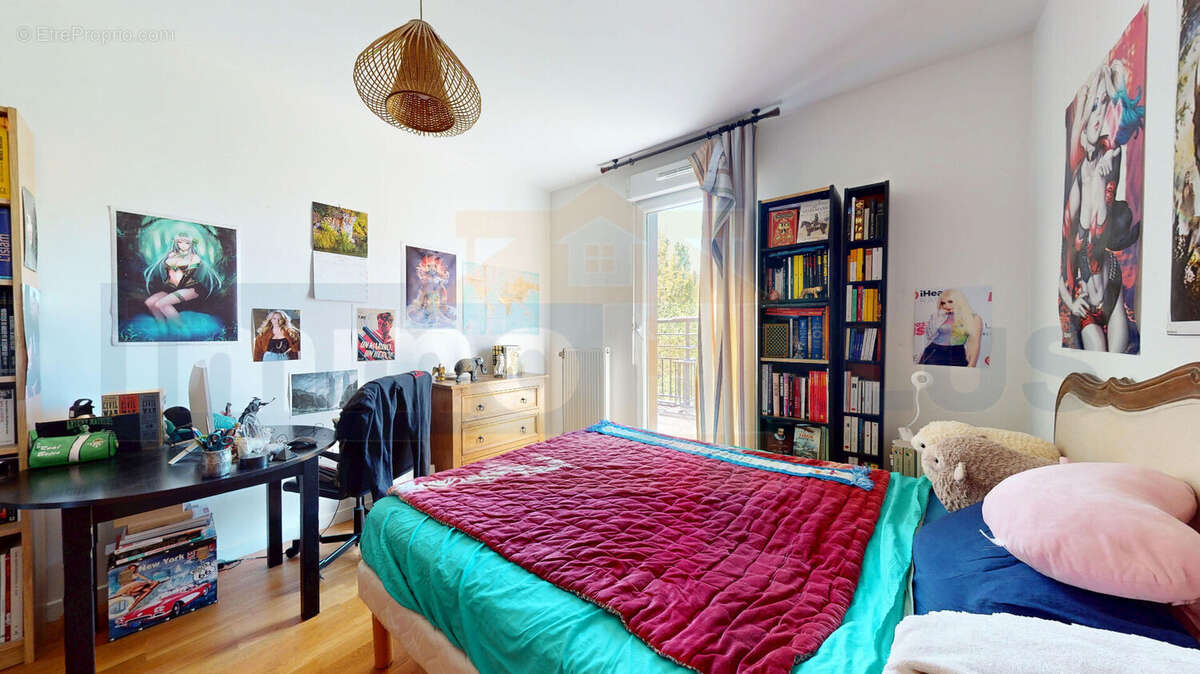 Appartement à FONTENAY-LE-FLEURY