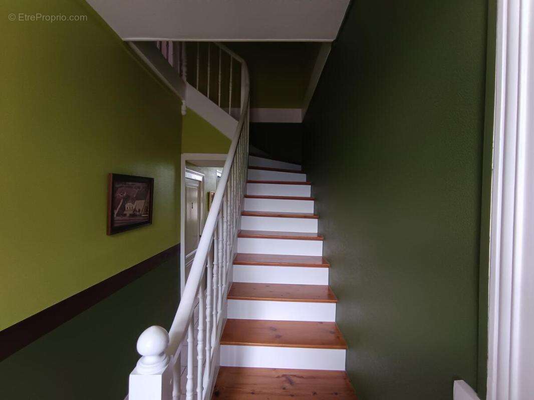 Maison 121 m² à Saint-Medard-De-Guizieres  - photo 18