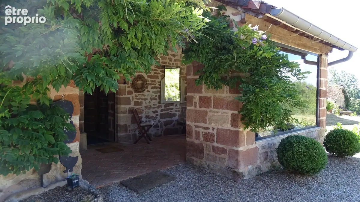 Belle maison en brasier avec dépendances. - photo 23