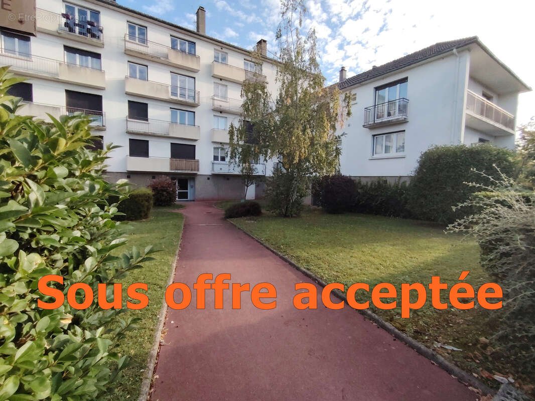 Appartement à MONDEVILLE