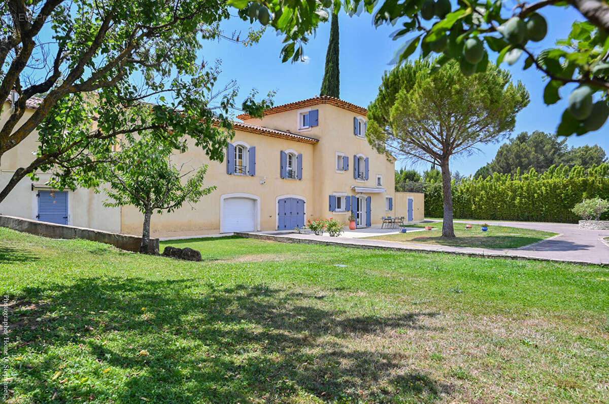 Maison à PEYNIER