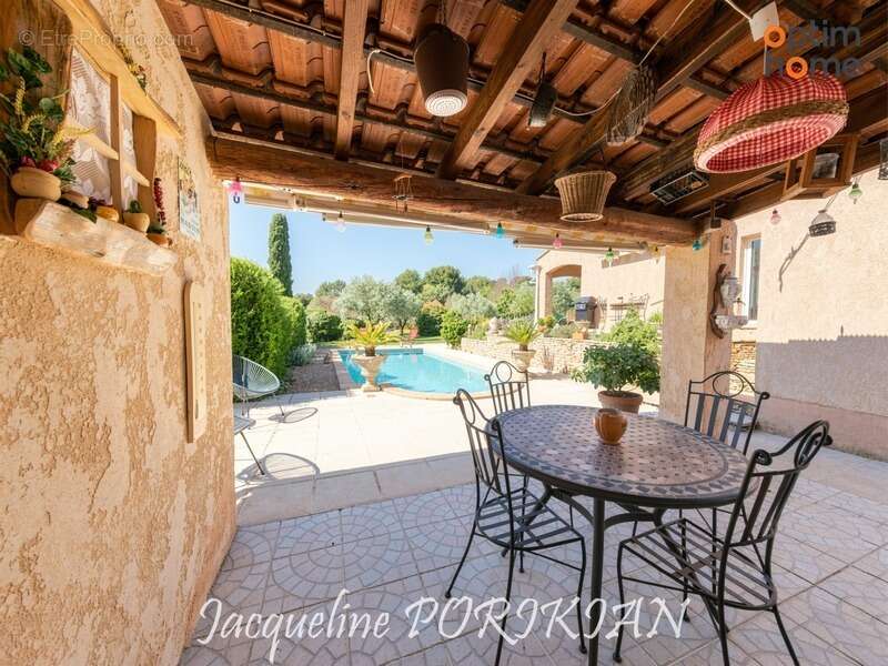Maison à LA MOTTE-D'AIGUES