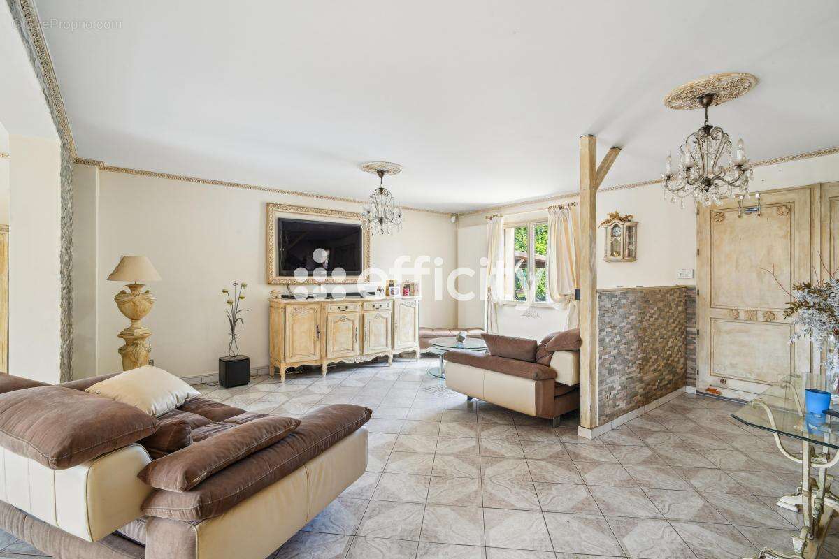 Maison à NEUILLY-SUR-MARNE