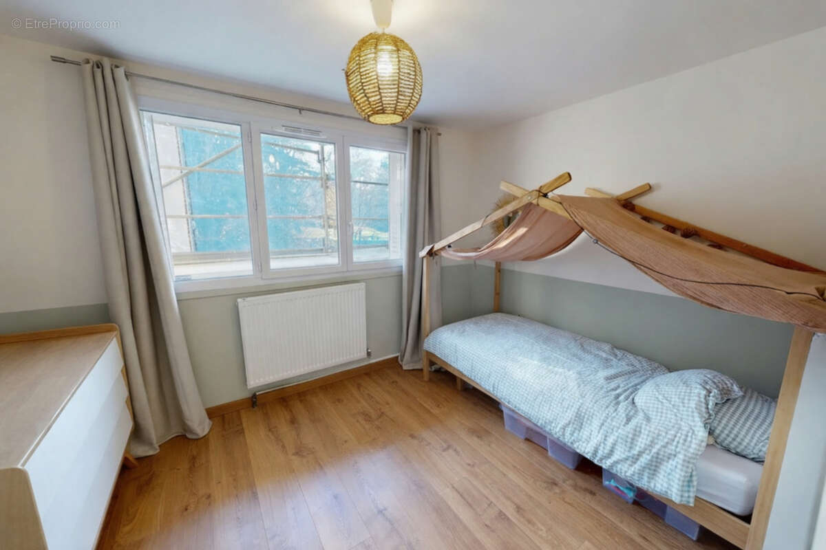 Appartement à GIERES