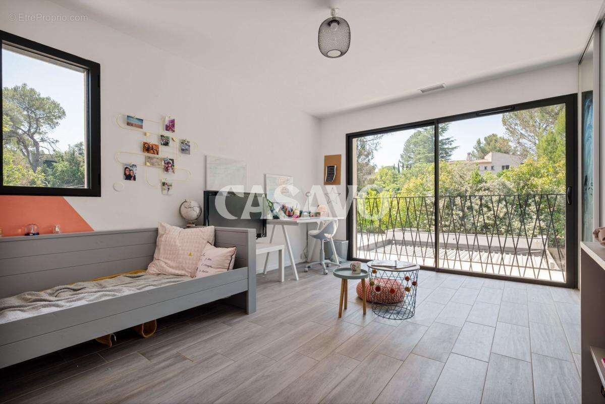 Maison à LE THOLONET