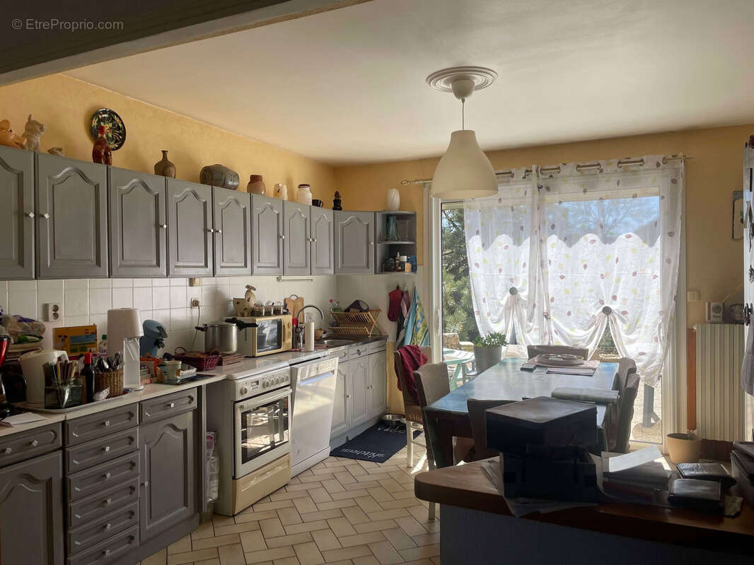 Maison à CHAUSSETERRE