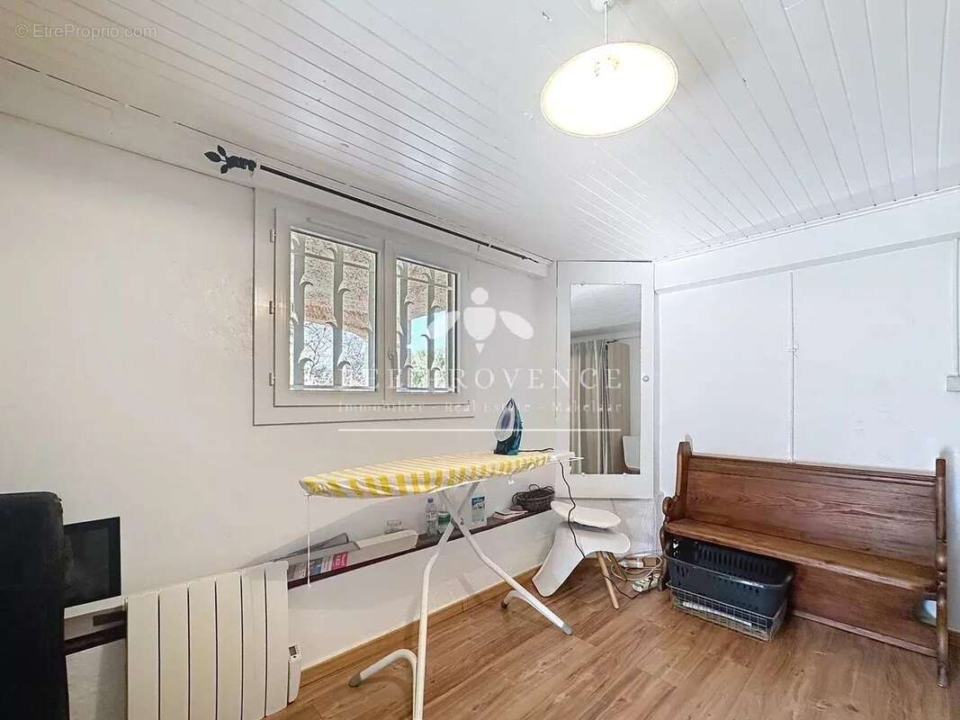 Maison à SOLLIES-TOUCAS