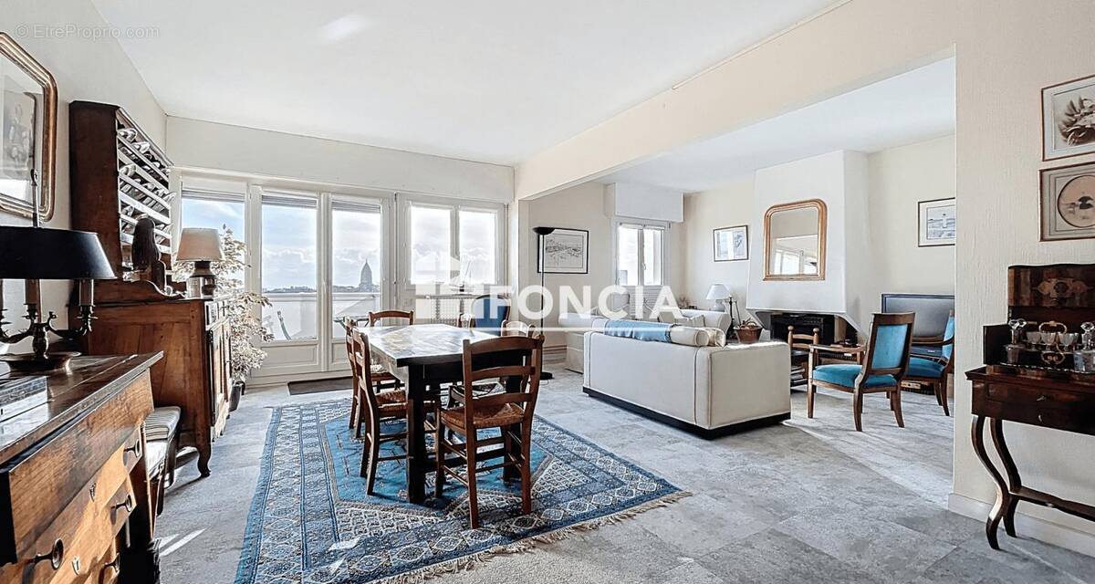 Appartement à LA ROCHELLE