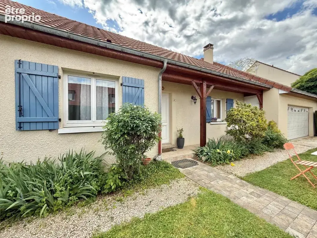Maison individuelle de plain pied, 4 chambres, double garage, terrain - photo 3