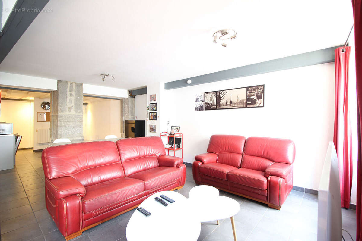 Appartement à SAINT-ETIENNE