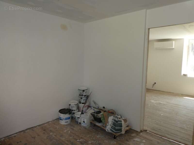 Maison à CORRAVILLERS