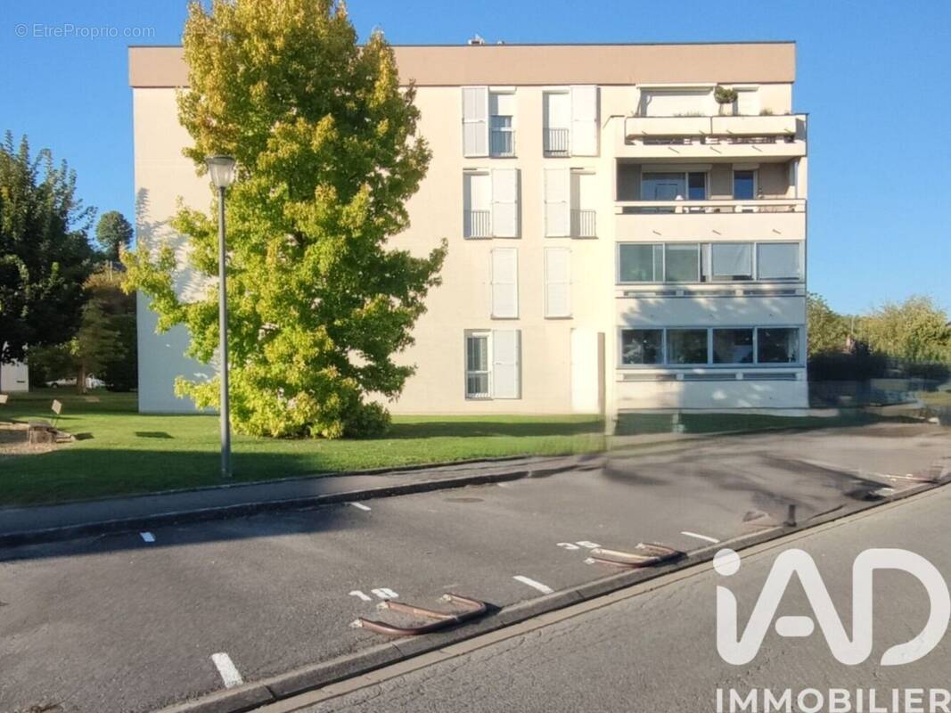 Photo 1 - Appartement à MARGNY-LES-COMPIEGNE