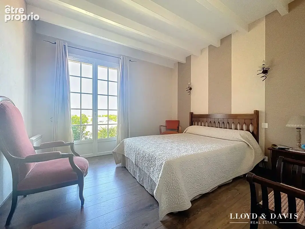 Maison 7 pièces 263 m² à vendre à Meschers-Sur-Gironde (17132) - photo 9