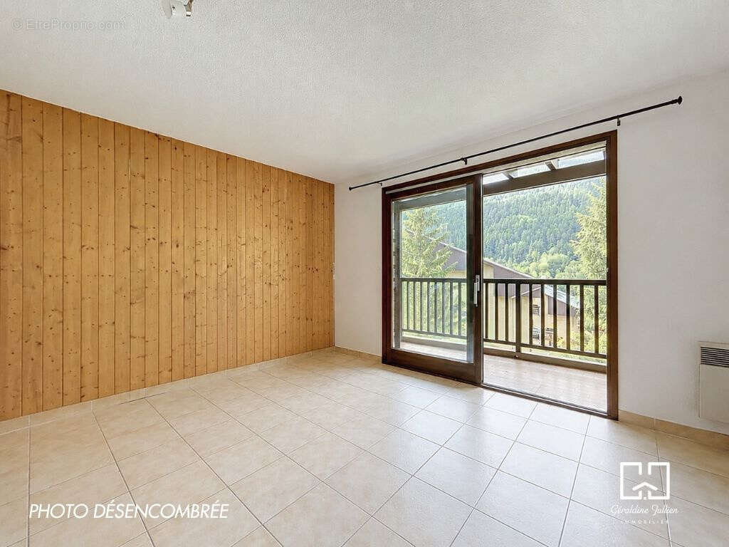 Appartement à LA SALLE-LES-ALPES