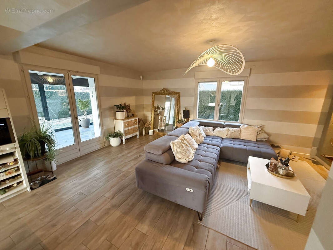 Maison à SAINT-ETIENNE-LES-REMIREMONT