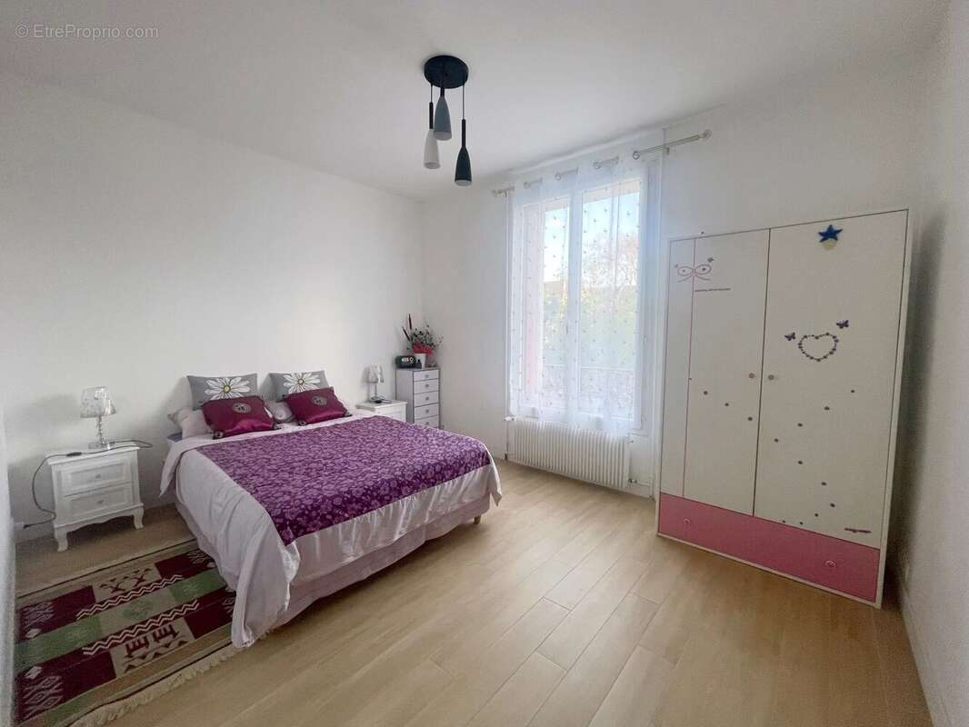 Maison à CHELLES