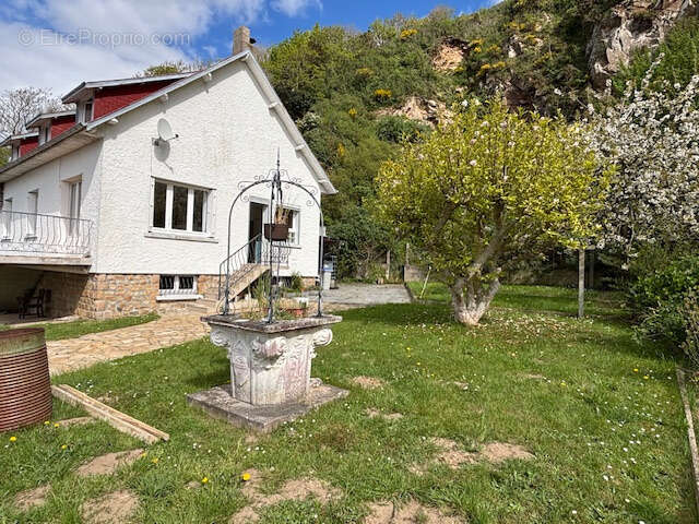 Maison à JULLOUVILLE