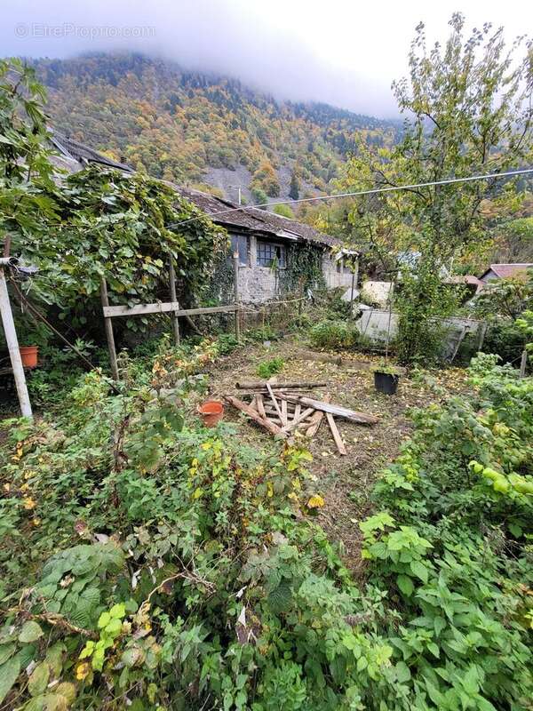 Maison à LIVET-ET-GAVET