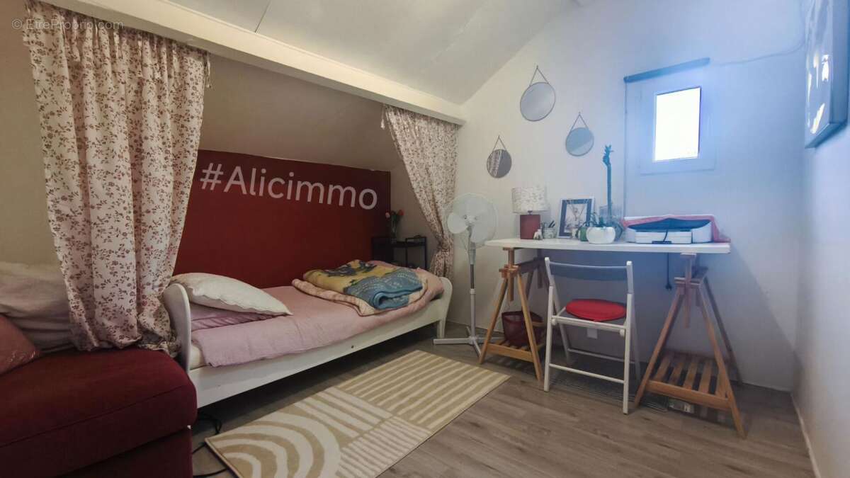 Maison Linthes 6 pièce(s) 118 m2 - photo 11