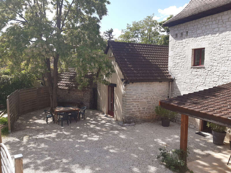 Maison à SALVAGNAC-CAJARC