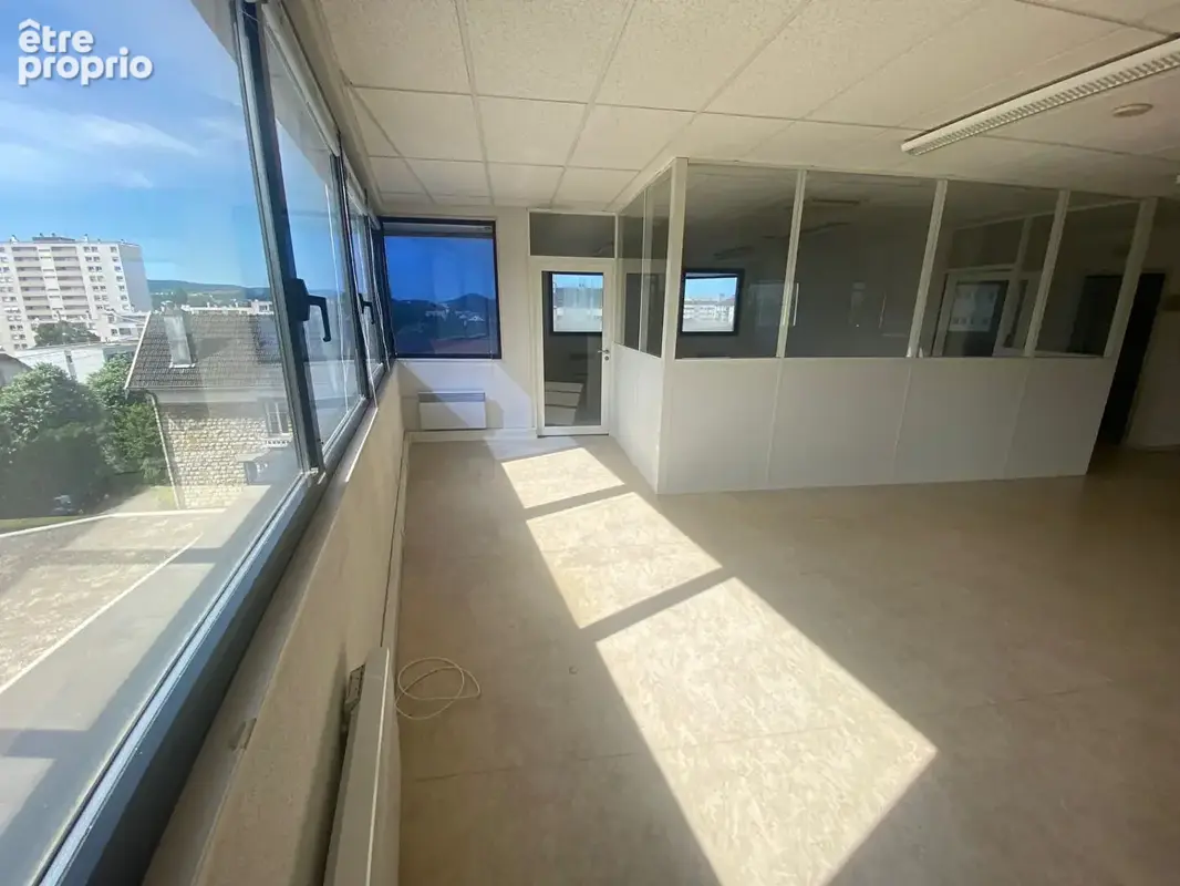 Bureaux 202m² à besançon - photo 7