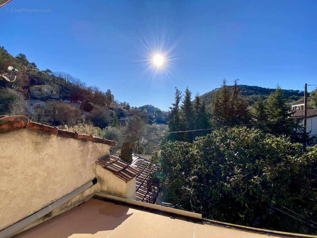 Maison à TOURRETTE-LEVENS