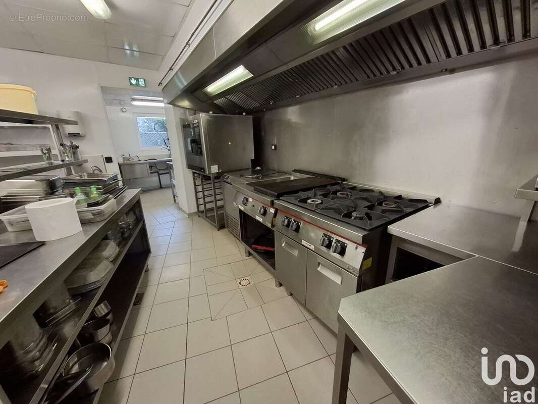 Photo 4 - Commerce à SAINT-VAAST-LA-HOUGUE