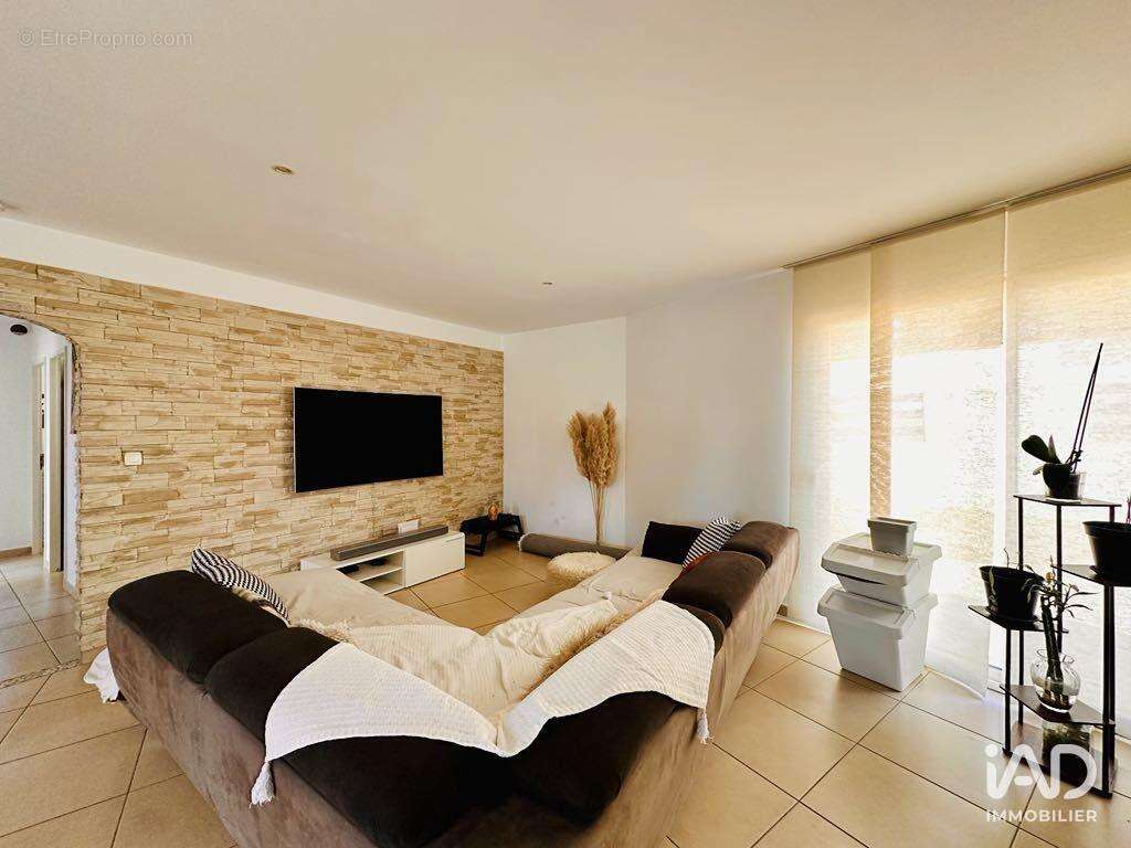 Photo 6 - Maison à VILLEMOUSTAUSSOU