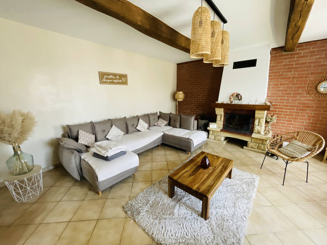 Maison à ENGLEFONTAINE